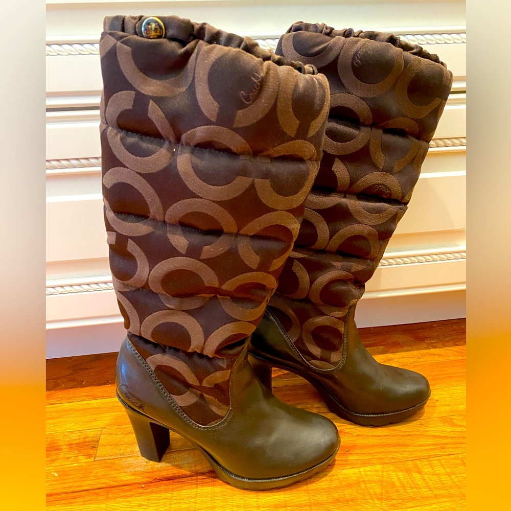 Coach Rainboots, Quilted, Brown, Size 7 but feels like Size 6
